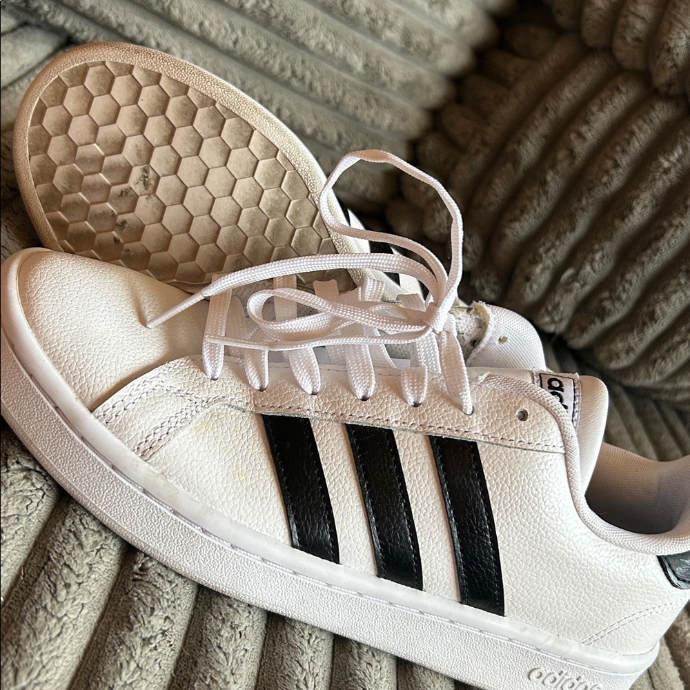 Adidas Grand Court Sneakers Men’s Size 7.5 Like New